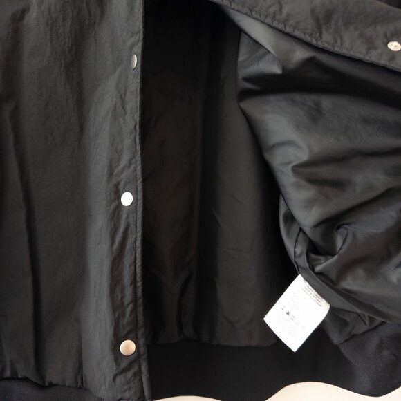 Nike Women's Sportswear Team Jacket Large Black Bomber Logo Spellout Oversized - Picture 6 of 9